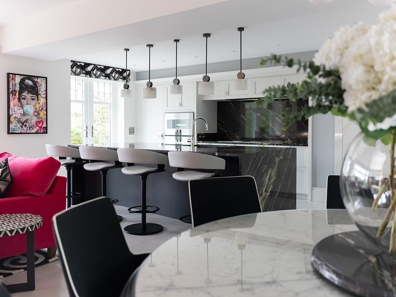 Designing For Morning-to-Evening - How A Luxury Kitchen Supports the Rhythm of a Day