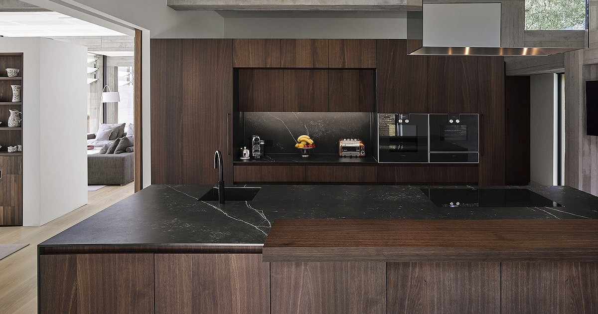 The Return of Dark Woods: Embracing Rich Tones in Modern Kitchens ...