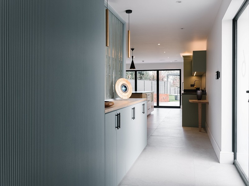 Why the Best Kitchens Feel Connected to the Architecture of the Home